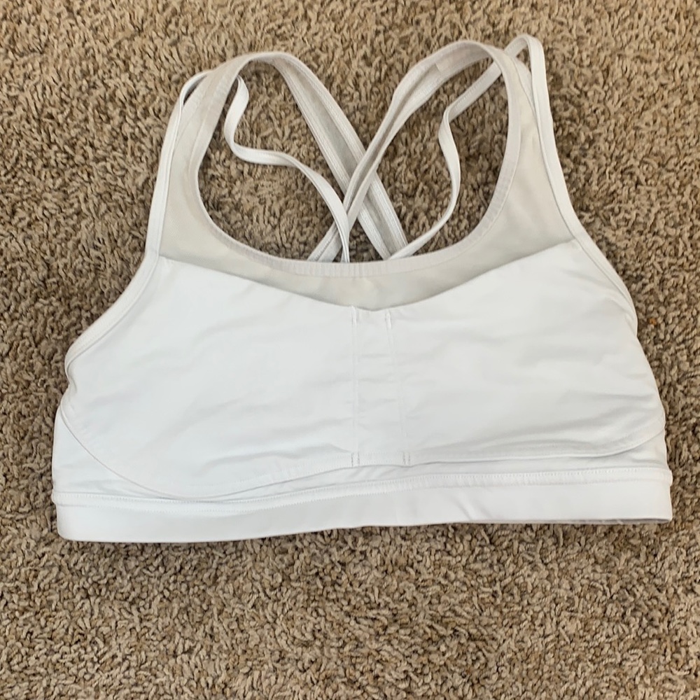 Lululemon white size 8 sports bra